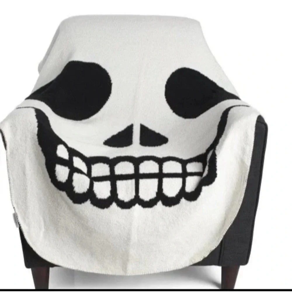 Skull Shaped Throw * Cupcakes And Cashmere * Skeleton Blanket * 50x60